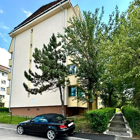 Апартаменты N&b